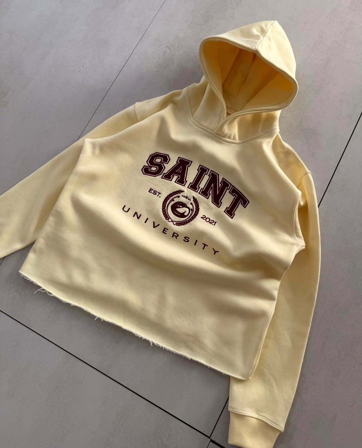 Felpa con cappuccio oversize unisex con ricamo 3D e orlo grezzo – Un capo essenziale per lo streetwear, per uomo e donna (S-XL)_voghion.com