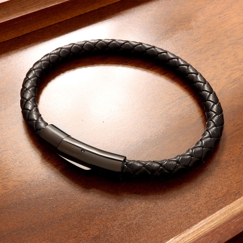 Braccialetto infinito unisex versatile in acciaio inossidabile con strato superiore in vera pelle a forma di 8, stile hip hop rock punk_voghion.com