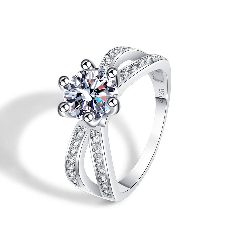 Anello da donna con sei griffe, in argento placcato con diamanti simulati da 5 carati, per matrimonio, classico e alla moda._voghion.com