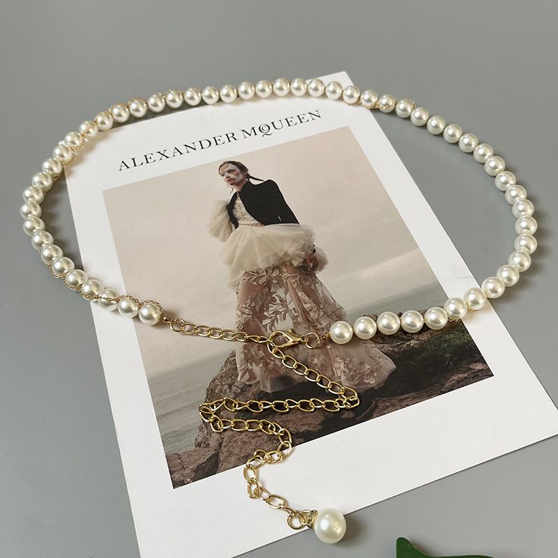 Nuova catena in vita sottile per donna fatta a mano con perla bianca con cintura dolce in maglione con catena in metallo_voghion.com