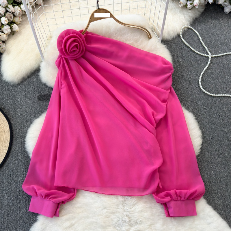 Damenbekleidung Modedesign dreidimensionale Blume schräger Kragen schulterfrei locker schlank Chiffonhemd Damen Casual Tops_voghion.com
