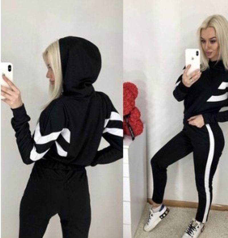 Women's Autumn And Winter Hooded Navel-baring Sweatshirt Top + Trousers Two-piece Set For Women_voghion.com