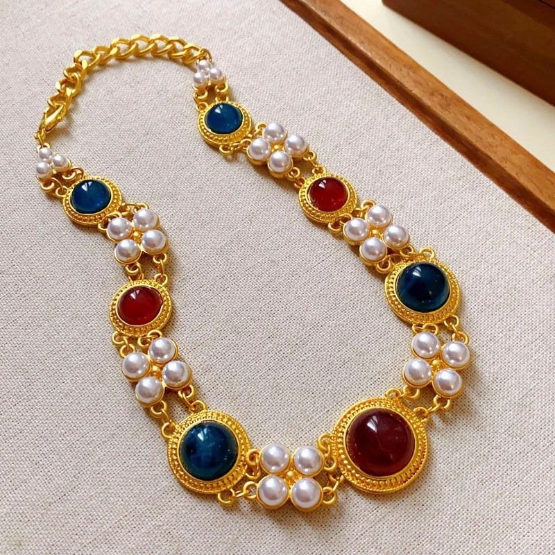 Diamond-Studded Square And Round Tassel Necklace Elegant Collarbone Chain Luxury-Inspired, Sophisticated And Versatile Jewellery Accessory_voghion.com