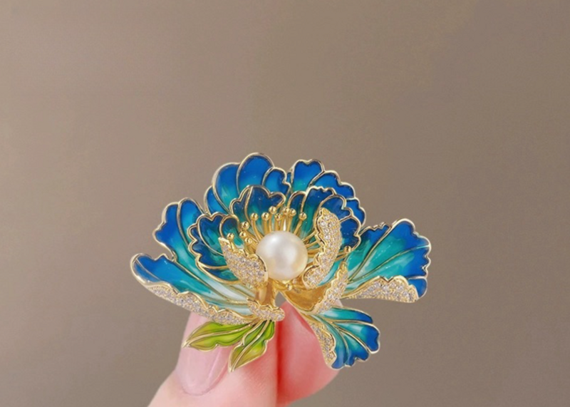 Chinese style peony , women's high-end luxury cheongsam, chest flower temperament, alloy jacket, suit accessories_voghion.com