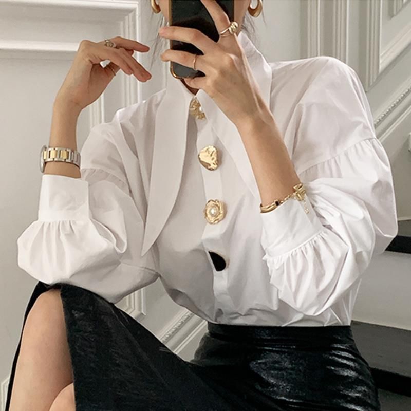 White Elegant Pearl Women Shirts Korean Sharp Corner Collar Loose Long Sleeve Ladies Blouse Y2k Fashion New Chic Female Tops_voghion.com