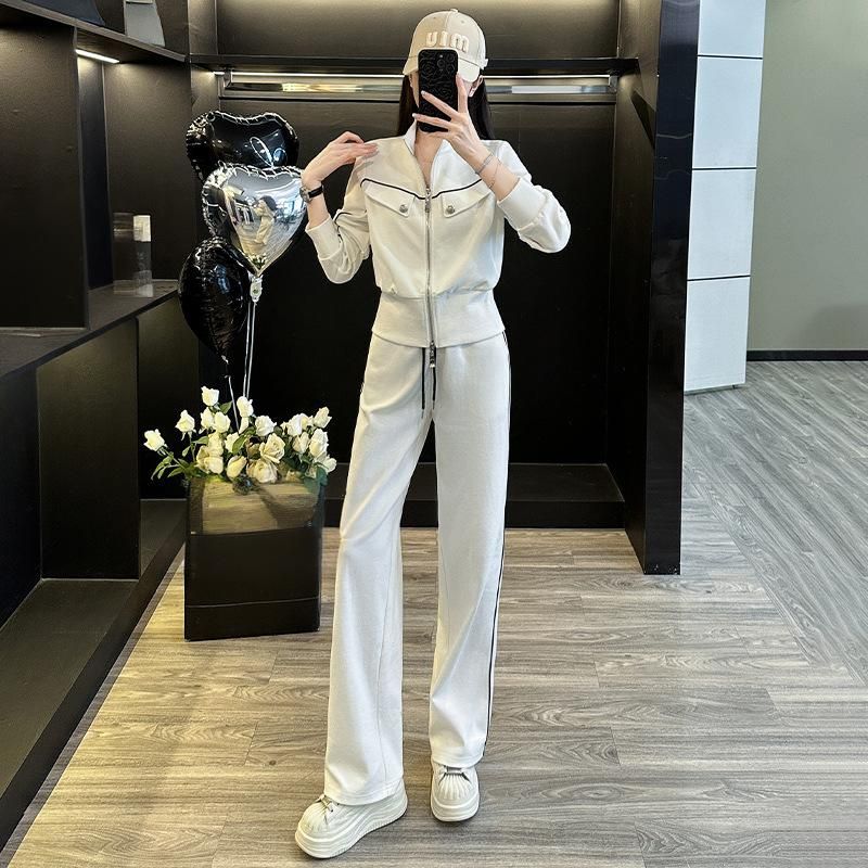 Women's Clothing Fashion Temperament Age Reducing Sports Leisure Suit Cardigan Top Wide Leg Pants Two Piece Suit_voghion.com