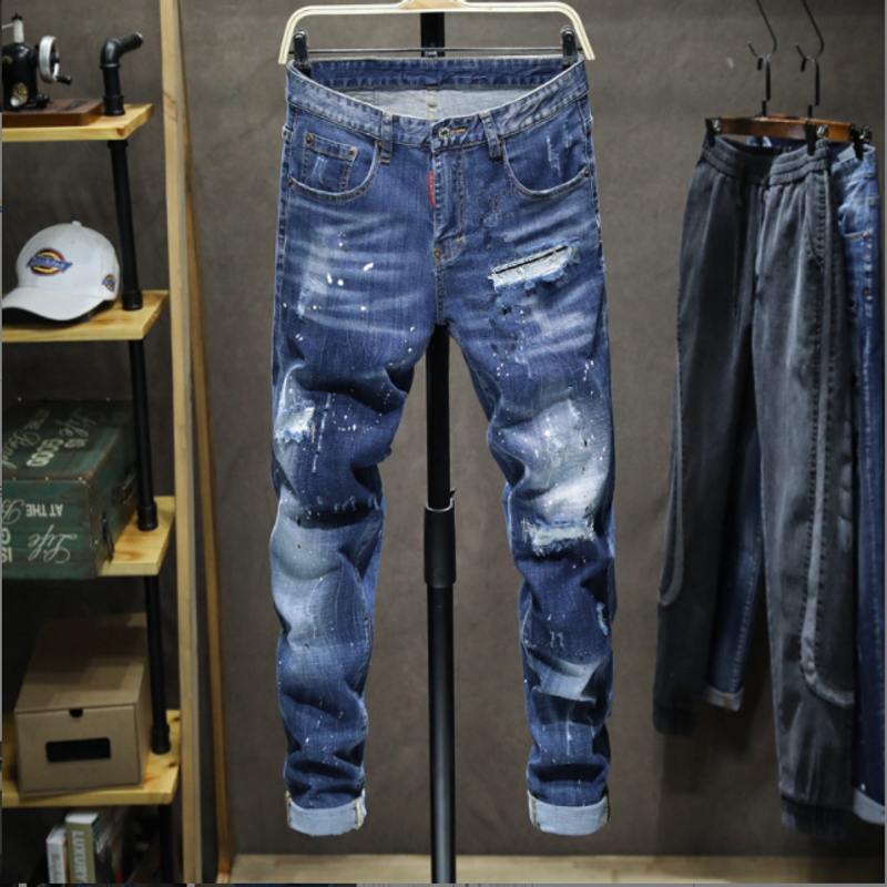 Pandantiv pentru blugi Înviorător albastru deschis Vopsea distructivă Fire expusă sălbatică Fitting subțire și Trendy Man_voghion.com