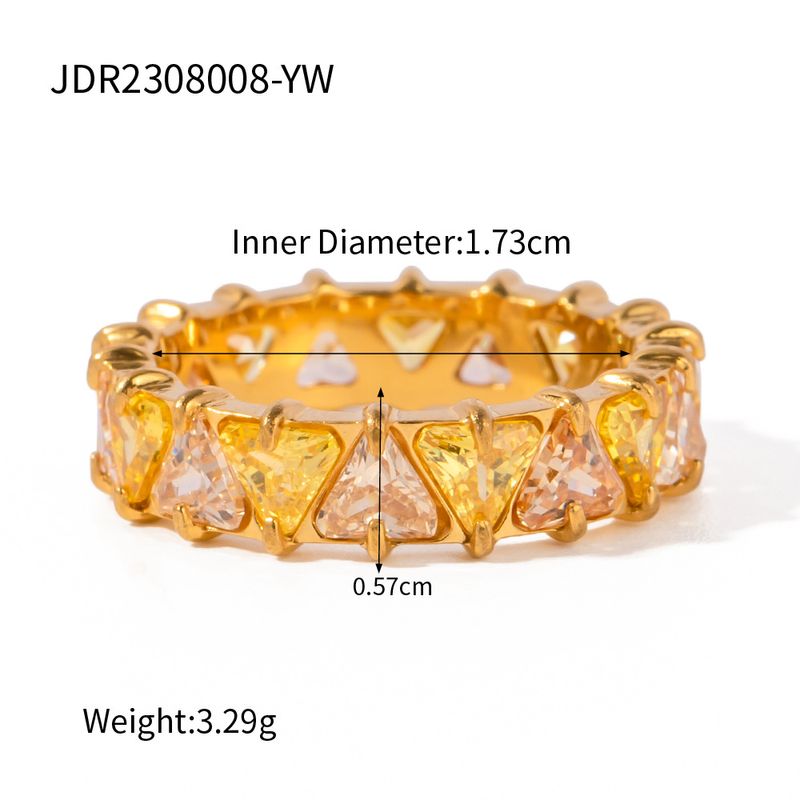 Anello in acciaio inossidabile dorato con triangolo intarsiato in zircone, tendenza, gioielli di nicchia resistenti allo sbiadimento_voghion.com