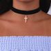 Collier ras du cou simple en velours noir avec croix pour femme_voghion.com
