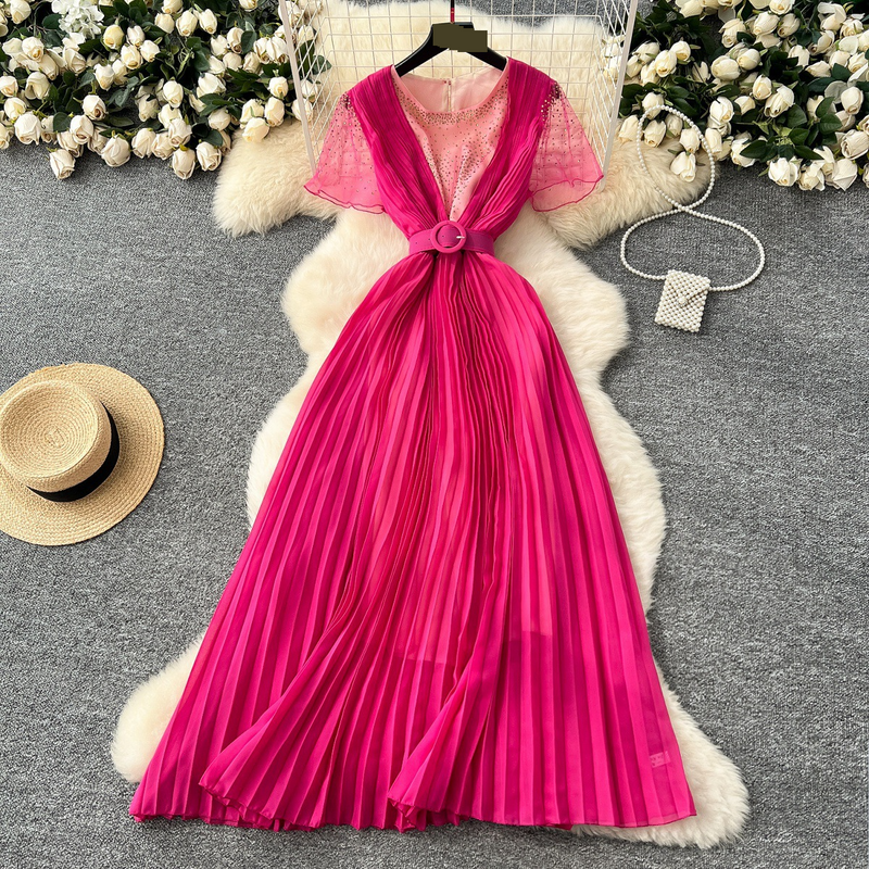 Sieviešu vasaras apģērbs ar krokotām sietu un rhinestones nišas un unikālu dizainu, eleganta un grezna garā kleita_voghion.com