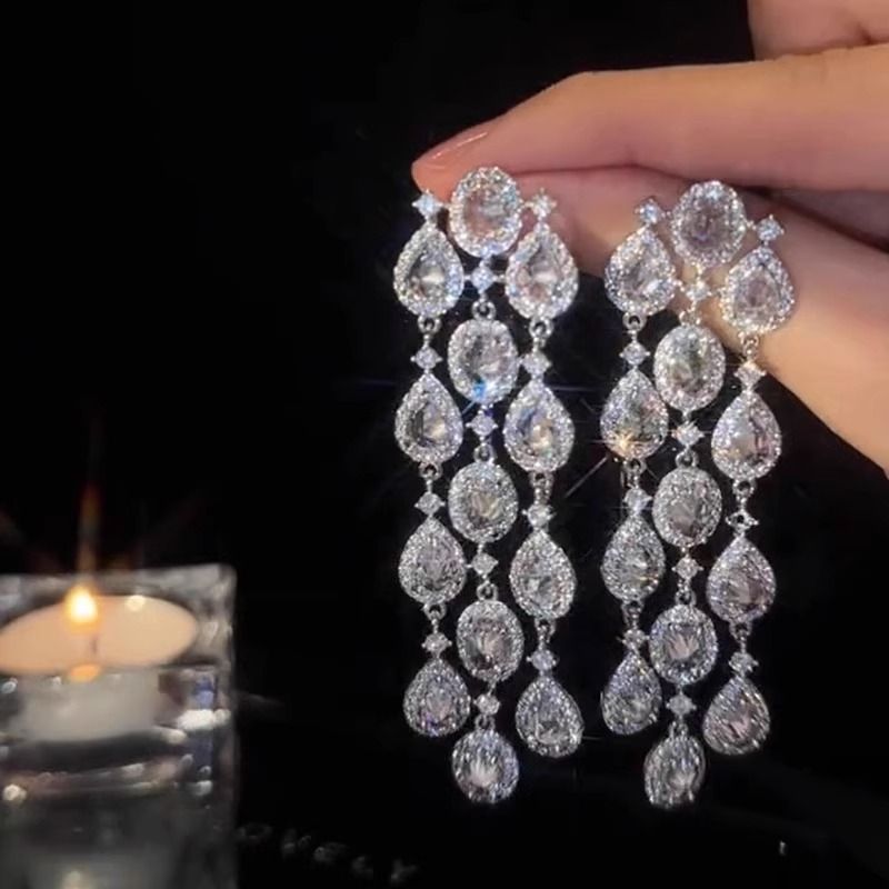 Lichte luxe high-end flash diamanten overdreven gefranjerde bruidsoorbellen vrouwelijkheid trouwjurk oorbellen_voghion.com