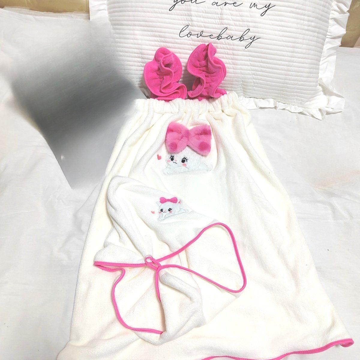 Niedlicher dreiteiliger tragbarer Baderock mit Schleife, weich, saugfähig, schnelltrocknend, für den Heimschlafsaal, vierteiliges Handtuchset_voghion.com