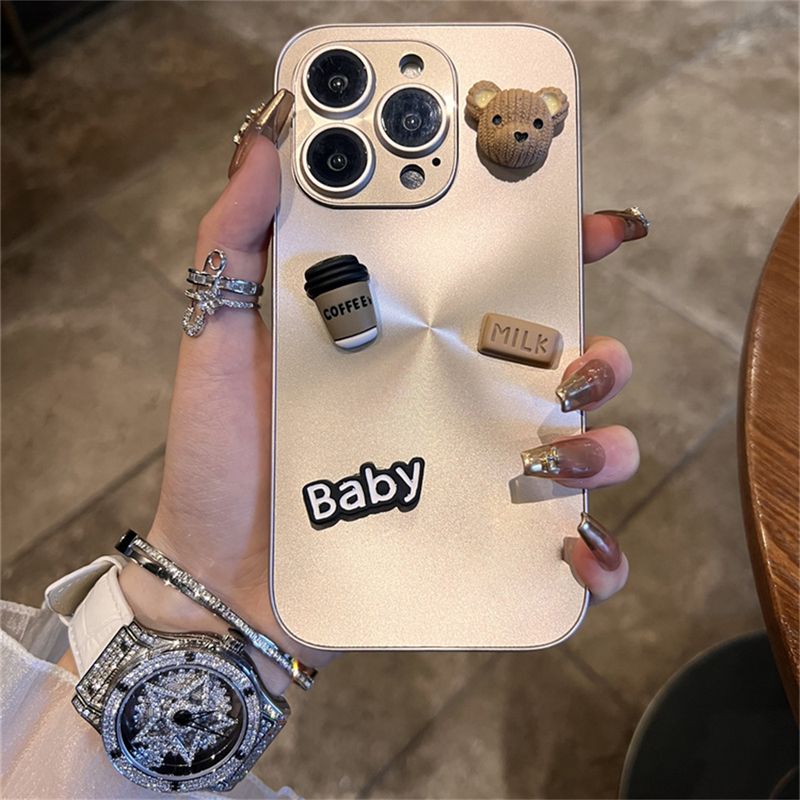 Luxuriéis Séiss 3D Bär Kaffi Mëllech Laser Aurora CD Muster Matt Hülle fir iPhone 16 15 14 13 12 Pro Max 11 Kawaii Soft Armor Cover_voghion.com