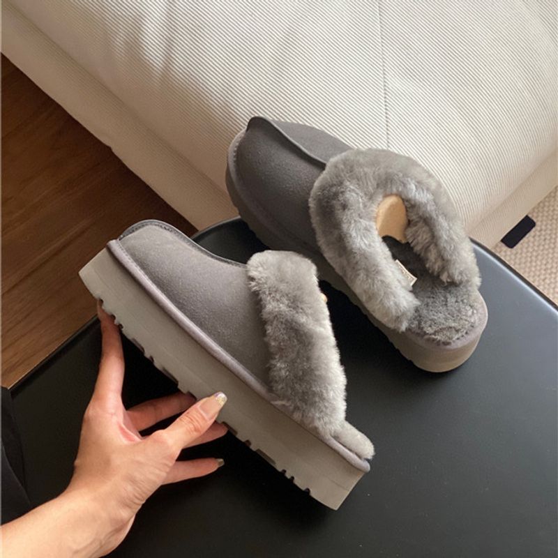 Sheepskin and one-piece thick soled cotton winter fur slippers, women's external wear, height increasing wool toe cap_voghion.com