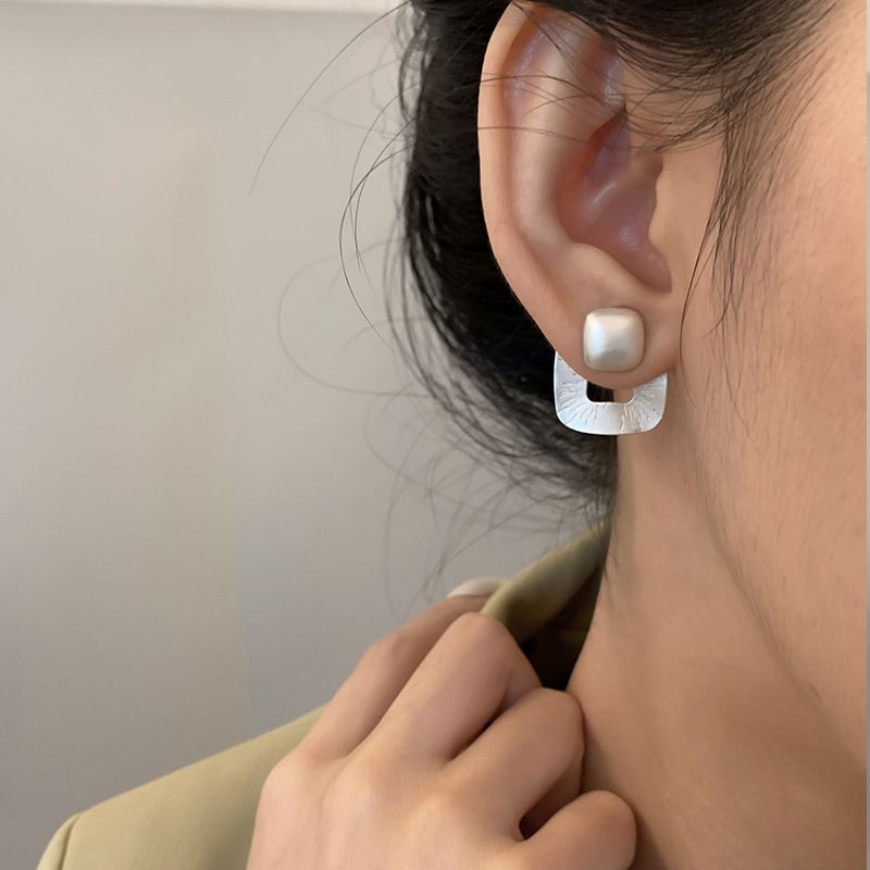 Orecchini pendenti quadrati geometrici per donne, design di alta qualità, semplici orecchini a forma di S in argento con aghi, celebrità di Internet, hip-hop_voghion.com