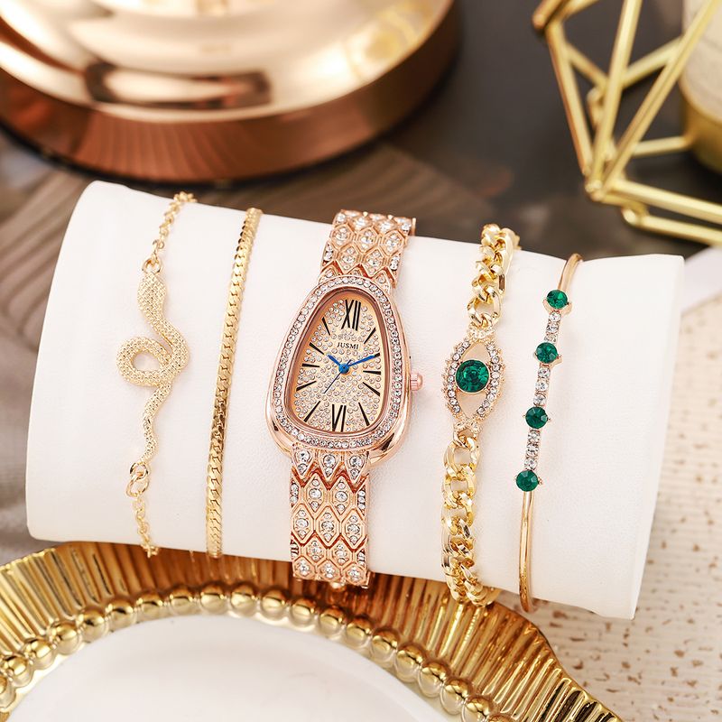 Personalized ins style snake watch green eye gem bracelet personalized snake suit_voghion.com