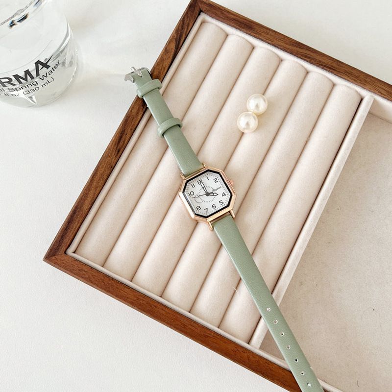 Popular retro light luxury niche cold for women, Instagram style versatile temperament, high-end sense, fashionable and simple quartz watch_voghion.com