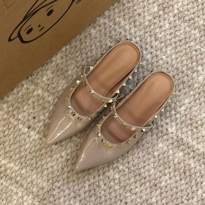 Cool Slippers For Summer Wear, Pointed Half Drag, 2025 New Versatile, Stylish With Raised Interior And Rivets, Mueller_voghion.com