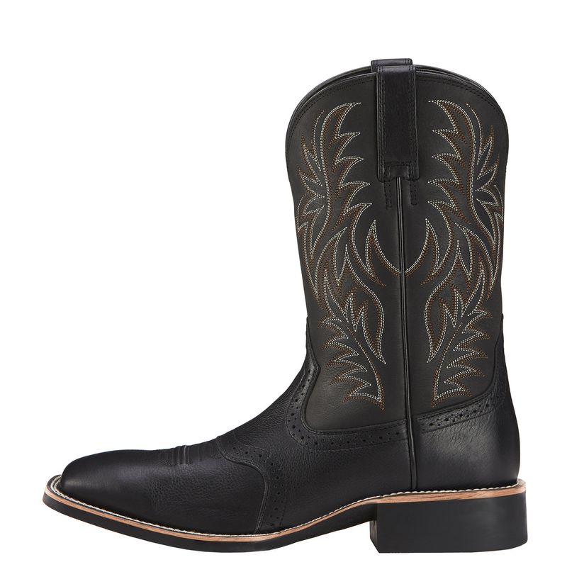 Wysokie haftowane, vintage'owe, szerokie, kowbojskie buty w stylu western z szerokimi noskami_voghion.com