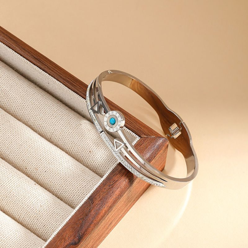 Internet celebrity explosion women simple titanium steel bracelet personality versatile high sense stainless steel bracelet_voghion.com