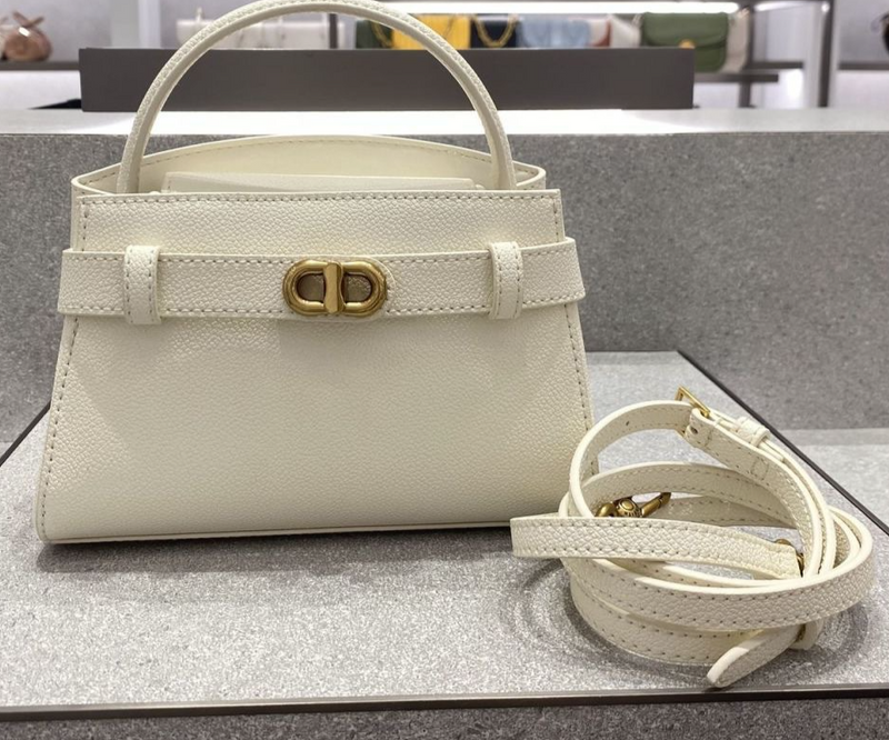 Fortschrittliche All-Match-Handtasche 2024 Frühjahr und Sommer neue Umhängetasche Handytasche einfache Pendler-Damentasche_voghion.com