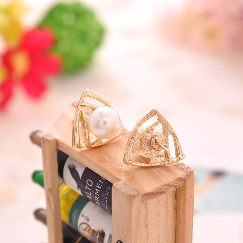 Yeni Kore Versiyonu Basit Mizaç Üçgen İnci Küpe Mizaç Narin Kız Küpe Aksesuarı_voghion.com