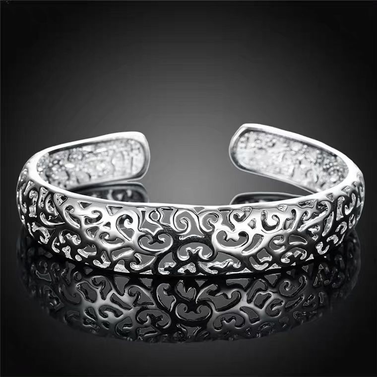 Bracciale in argento puro placcato con piccolo bordo aperto e motivo cavo per donna con stile etnico semplice_voghion.com