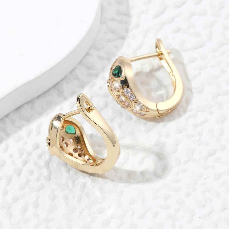 Boucle d'oreille de couple à la mode et élégante, tête de serpent incrustée de zircon, bijoux d'oreille personnalisés hip-hop pour hommes et femmes cool et beaux au quotidien_voghion.com