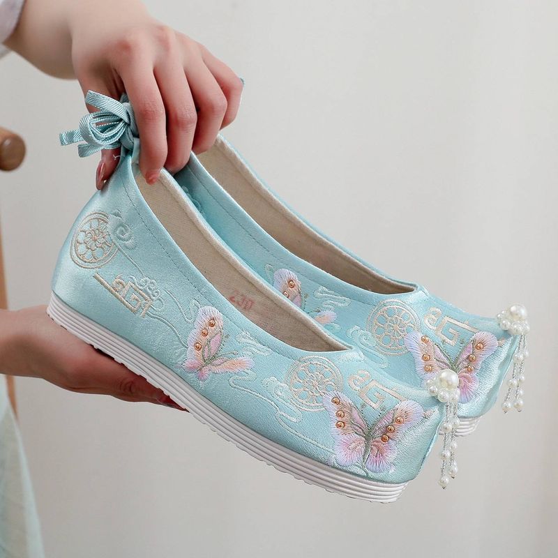 Women’s Shoes  Spring And Summer New Style Ancient Hanfu Shoes Heightening Shoes Embroidered Women's Shoes Pearl Costume Shoes_voghion.com