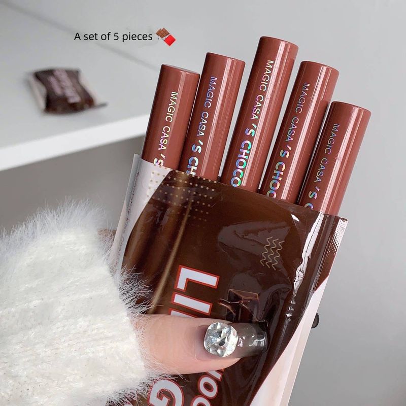 Smalto per labbra al cioccolato cinque set nebbia opaca studentessa pat uno cinque_voghion.com
