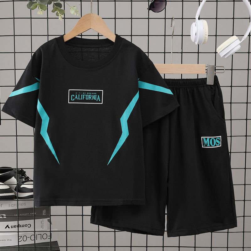 Blusa sem mangas com estampa de letras de 2 peças para meninos, shorts casual adequado para roupas esportivas confortáveis no verão._voghion.com