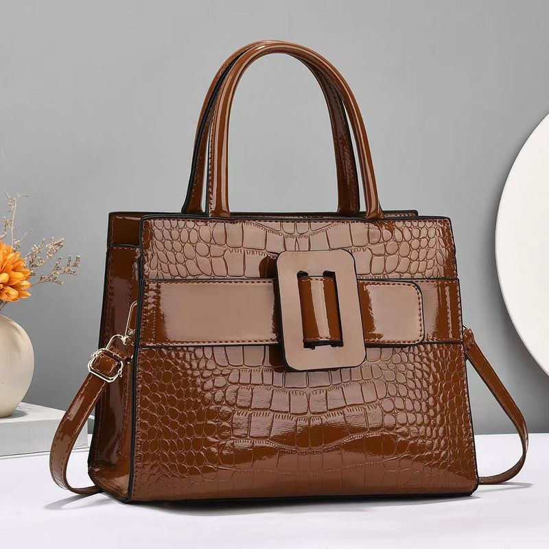 Mode krokodil weiche leder frauen 2024 neue mode reine farbe einfache casual tasche hand rechnung schulter crossbody_voghion.com