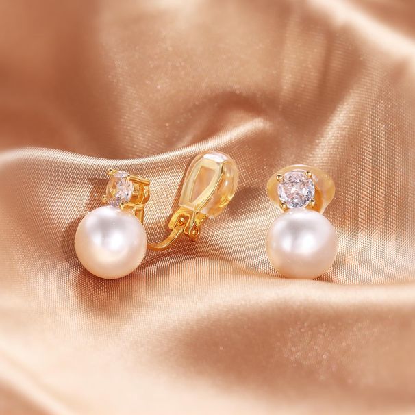 Heißer Verkauf Reales Gold Messing Galvanik Französisch Retro Temperament Große Perle Einzelne Zirkon Ohr Clip Ohrringe_voghion.com