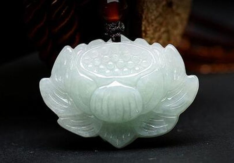 Bean colored Jadeite Blossoming Wealth Pendant for Men and Women, Emerald Little Lotus Pendant_voghion.com