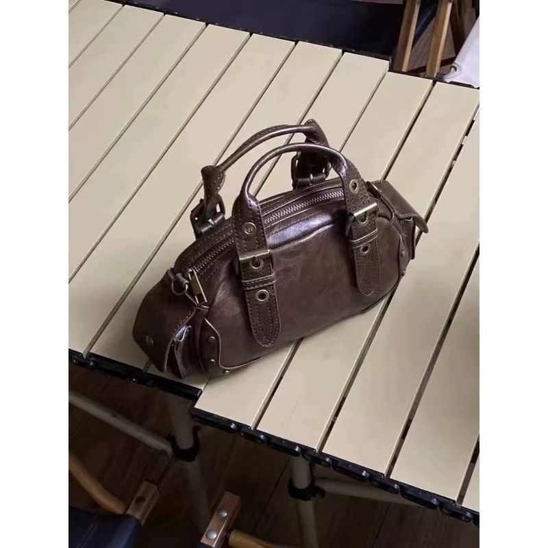 Boston For Women 2024 New Niche Motorcycle Style Hot Girl Handbag High-end Versatile Shoulder Crossbody Bag_voghion.com