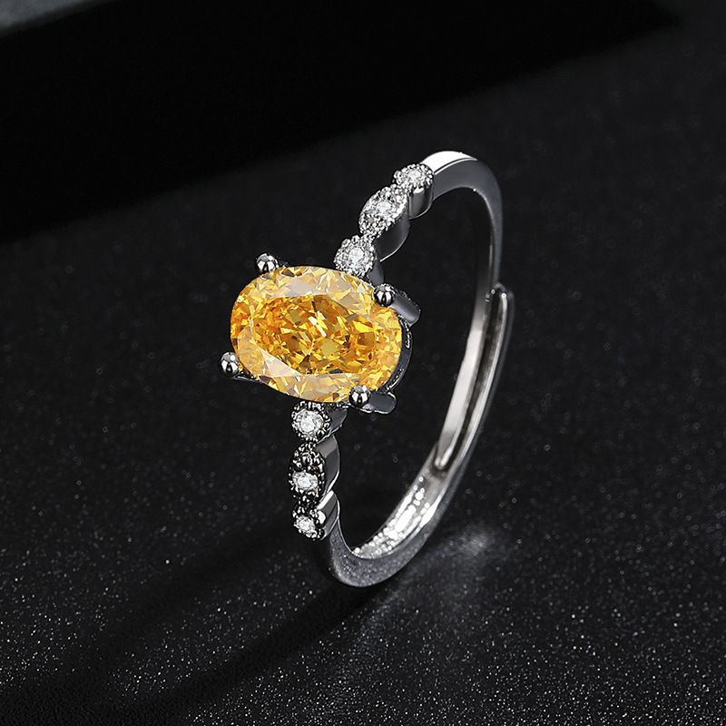 Anello Xiyin con zircone moissanite ovale multicolore rosso_voghion.com