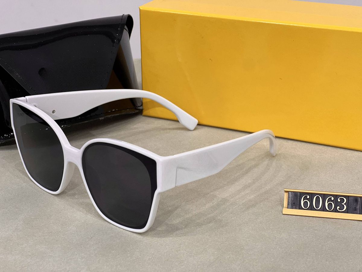 Nuove lettere classiche di alta qualità per lo shopping all'aperto Protezione UV Viaggio Occhiali da sole estivi essenziali Una varietà di colori solidi tra cui scegliere_voghion.com