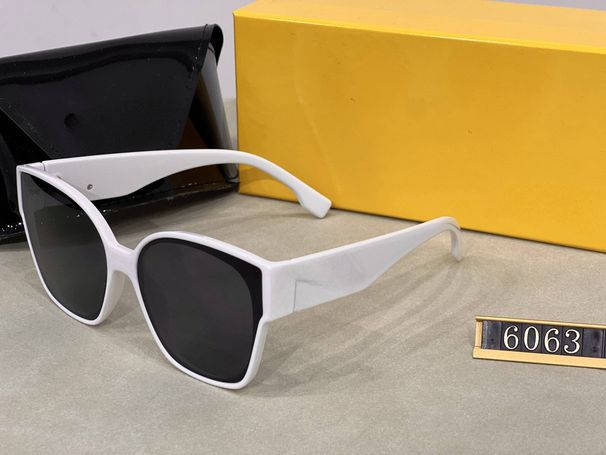 Nuove lettere classiche di alta qualità per lo shopping all'aperto Protezione UV Viaggio Occhiali da sole estivi essenziali Una varietà di colori solidi tra cui scegliere_voghion.com