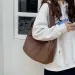 Grande capacità da donna nuova spalla semplice e versatile borsa da pendolare moda trendy studente aula Ba241031_voghion.com