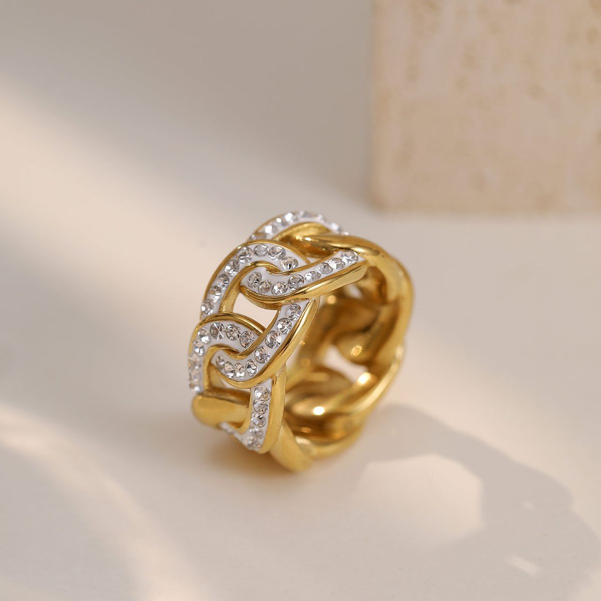 Ins High-End Luxury Design Exquisite Fashion Hollow Cuban Chain Personality Temperament Ring_voghion.com