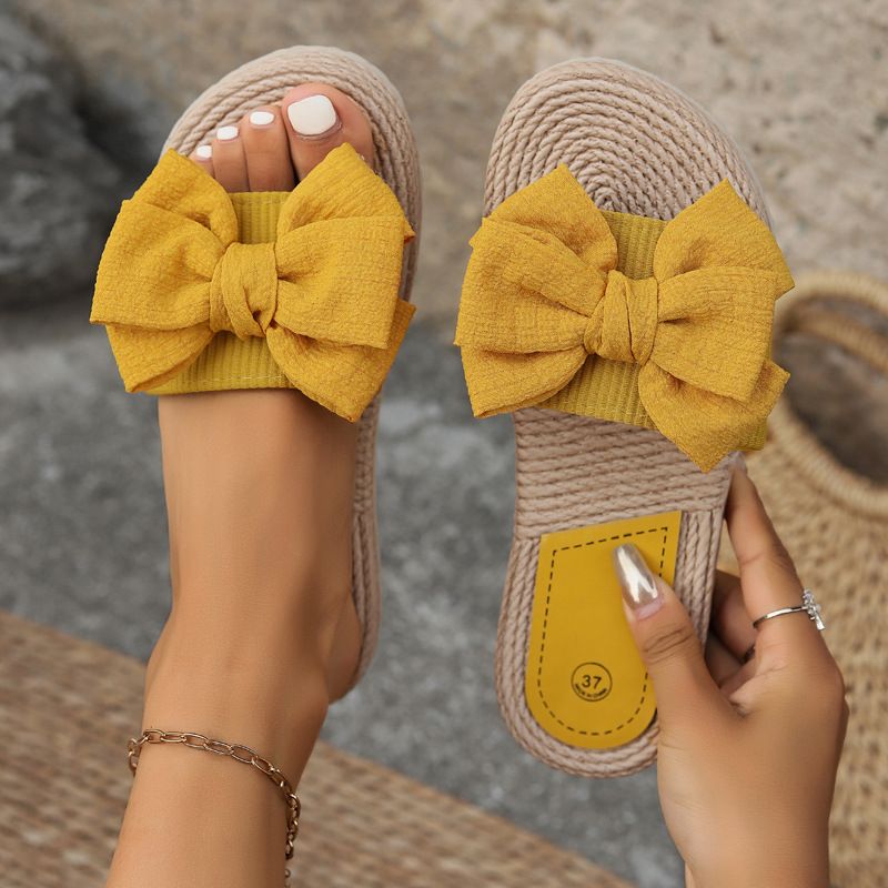Damenschuhe Sommer Neue Indoor Freizeit Und Bequeme Leichte Hausschuhe Leinenschleife Flip-Flops Flache, Rutschfeste Sandalen_voghion.com