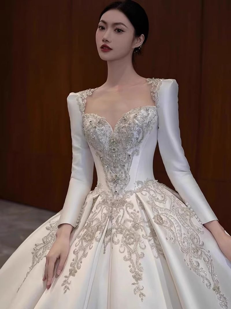 Women's Clothing Satin Wedding Dress Bride Heavy Luxury Retro Long Sleeve High End Main Yarn On The Run Princess Petite_voghion.com