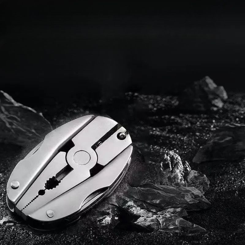 【Fan Exclusive Offer】Outdoor Multi-Function Folding Self-Rescue Portable Mini Keychain Pliers_voghion.com