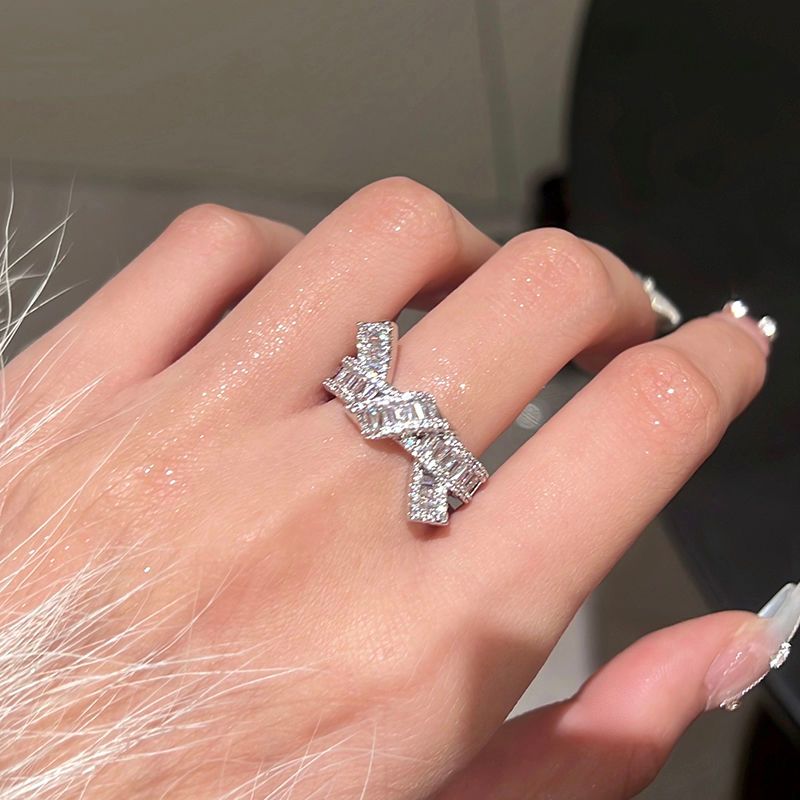Damenring Silber Flash Diamant Einfaches Design Sinnvolle Öffnung Vielseitige Textur_voghion.com