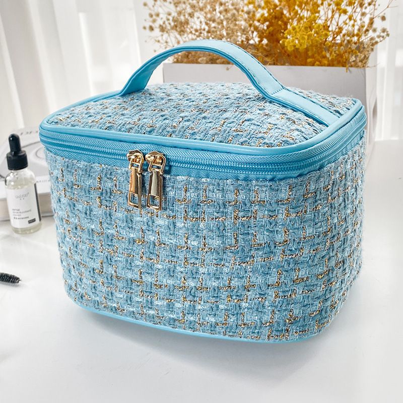 Women's Bags Celebrity Small Fragrance Style Cosmetic Bag Portable Large Capacity Portable Travel Wash Makeup Storage Bag Manufacturer Wholesale_voghion.com