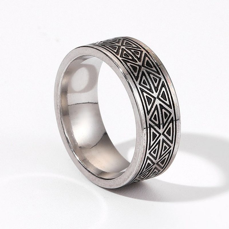 Titanium ring corrosion oil coated diamond non fading men's stainless steel hand jewelry_voghion.com