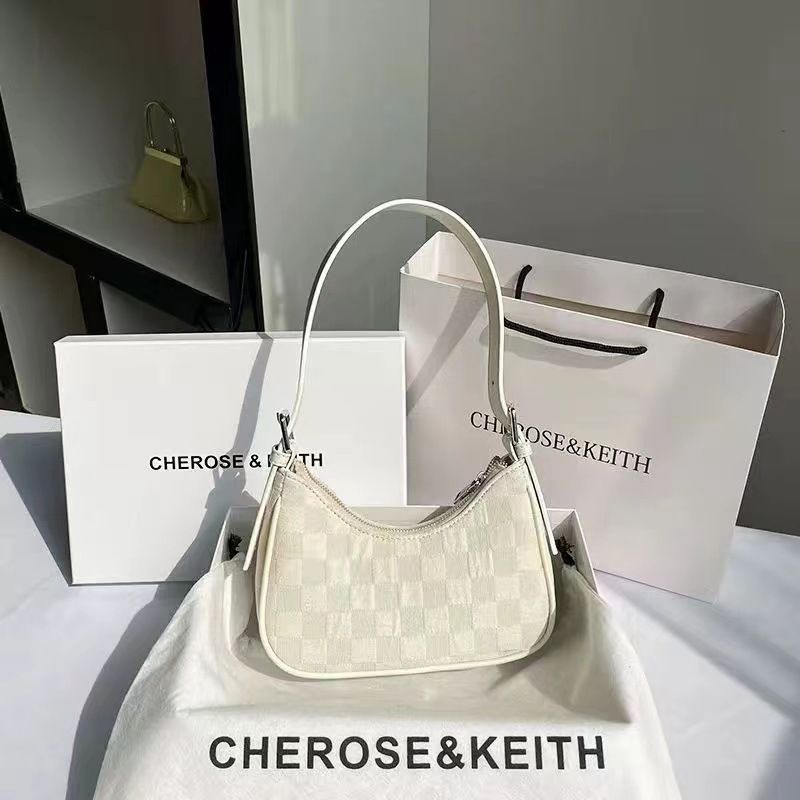 Small Cream Crescent Underarm Wrap Crescent Bag Female Autumn and Winter Advanced Feeling Stick Shoulder Bag_voghion.com