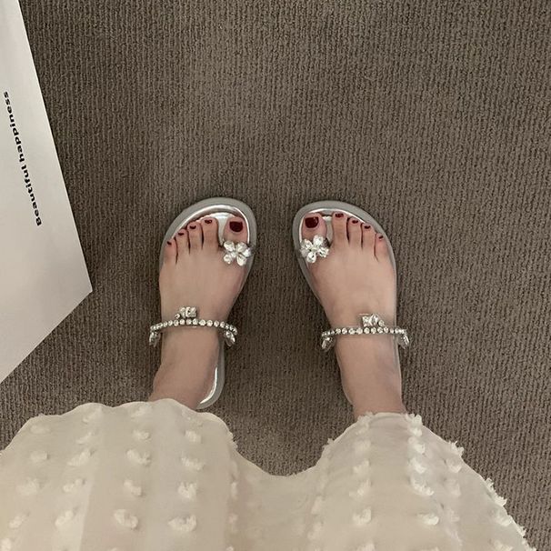 Francouzské módní a elegantní diamantové dámské svrchní oblečení, léto 2024, nové sváteční pantofle s motýlí špičkou_voghion.com