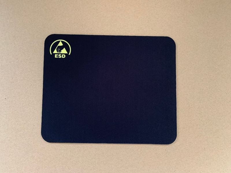 Tapis de souris antistatique ESD de qualité imbattable pour salle blanche, antidérapant, sans poussière, dédié à l'atelier, tapis d'ordinateur en caoutchouc noir 22 x 18 cm_voghion.com