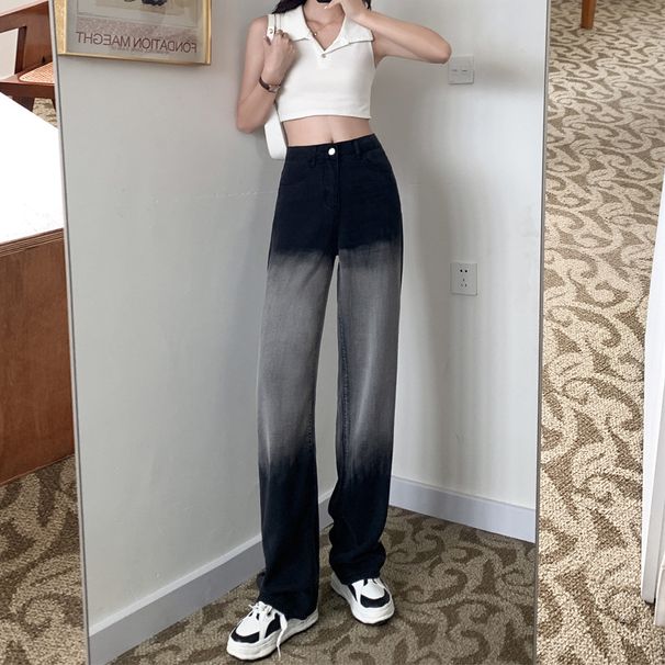 Magas derekú, széles női farmer, átmenetes amerikai dizájnnal, kiemeli a vékonyságot, a laza szabást és a megereszkedettség érzetét._voghion.com